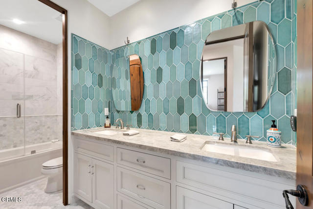 45 Valley Vista Drive, Camarillo CA: https://media.crmls.org/mediaz/60e4cefa-9e16-4c48-bd1f-a2e06c112fbf.jpg