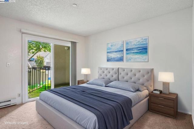 39490 Albany Cmn, Fremont CA: https://media.crmls.org/mediaz/60e4fe79-a28f-4fc6-9075-523db49fdfe0.jpg