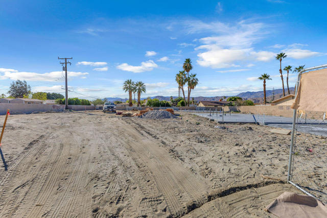 68855 Ortega Road, Cathedral City CA: https://media.crmls.org/mediaz/60e52a9c-47d3-477e-a735-c96eefa7b813.jpg