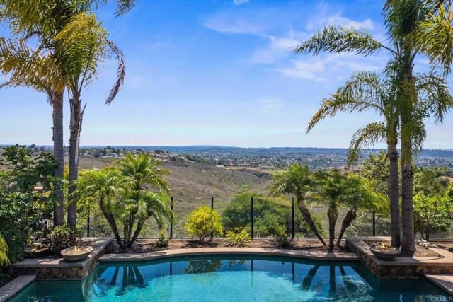 3219 Corte Paloma, Carlsbad CA: https://media.crmls.org/mediaz/60e55145-d079-4f87-99b0-b07d8314802c.jpg