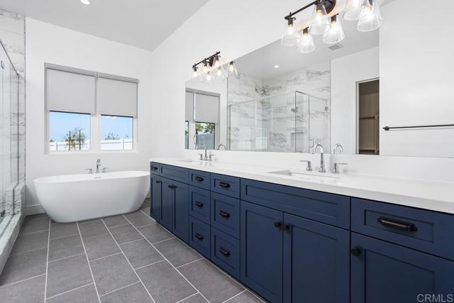 1203 Stonemark Place, Vista CA: https://media.crmls.org/mediaz/60e60b0f-7d25-4d22-9387-f6e7fcdc4927.jpg