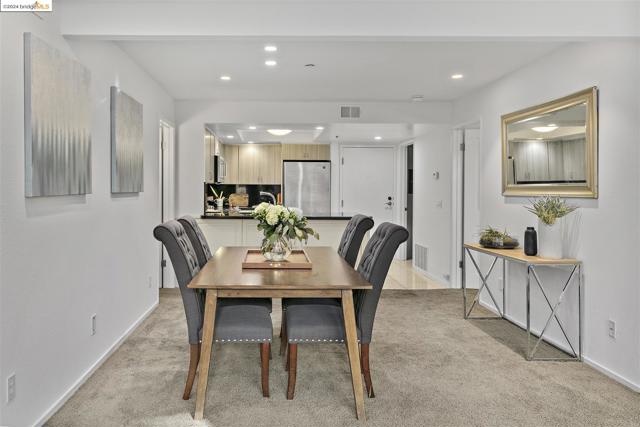 Image 12 of 53 For 545 Pierce St  2207