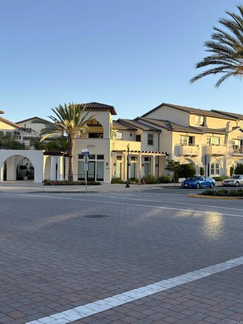 2170 BIRCH RD., San Diego CA: https://media.crmls.org/mediaz/60e682ef-ac58-4316-9894-1616f99d8251.jpg
