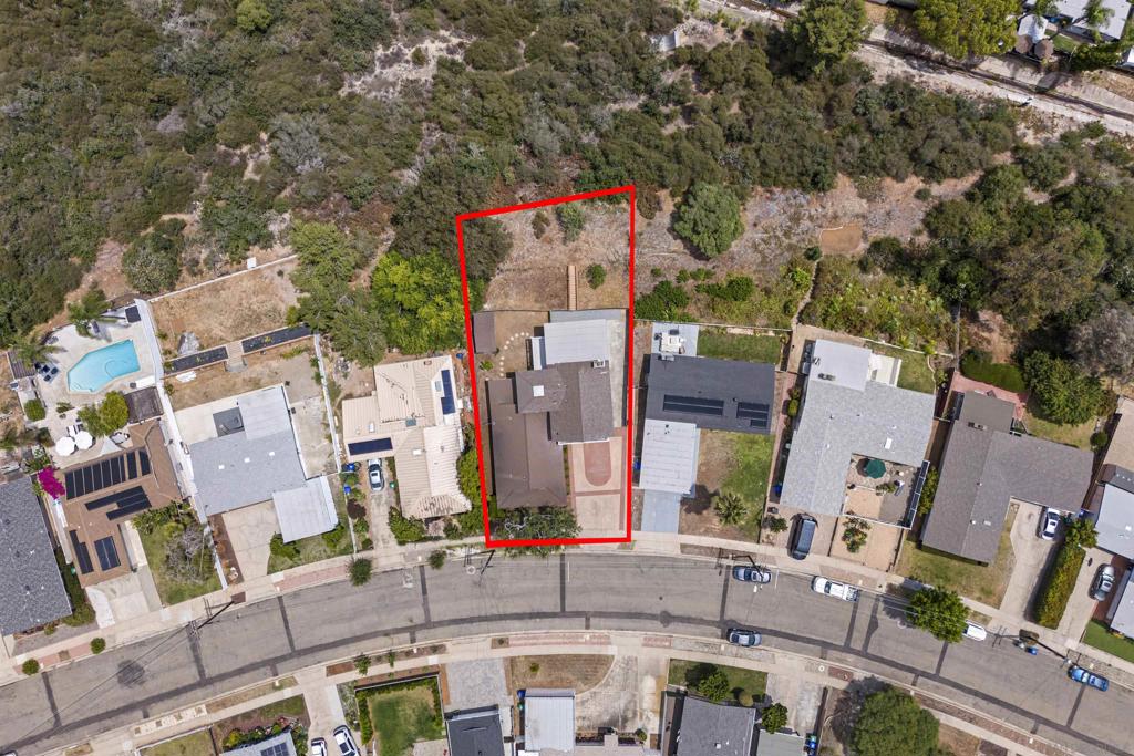 MLS #250034294SD img 1