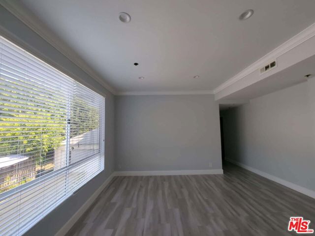 1844 Thayer Avenue, Los Angeles CA: https://media.crmls.org/mediaz/60e6b7b3-6809-4f3c-b6e0-a1672dbf6bd9.jpg