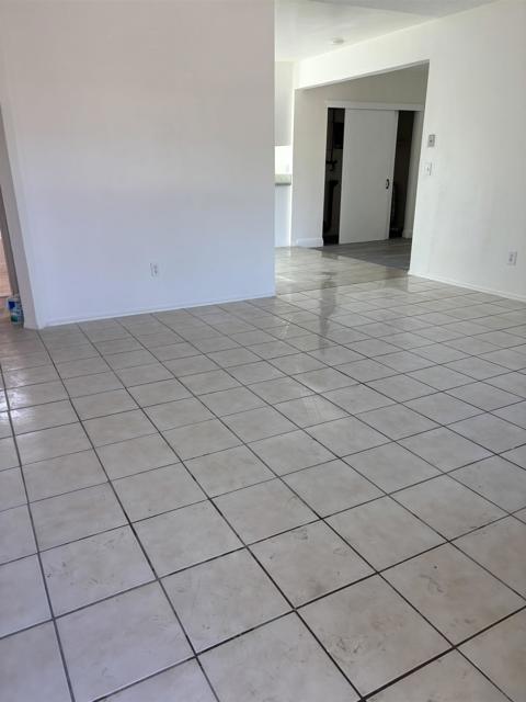 8209 8211 Jema Way, Lakeside CA: https://media.crmls.org/mediaz/60e70c10-d293-497e-aef5-e92ce62be22a.jpg