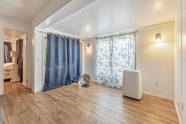500 W 10 Street, Gilroy CA: https://media.crmls.org/mediaz/60e7c9a3-c58b-4c8a-bb52-53e5a387a6a8.jpg
