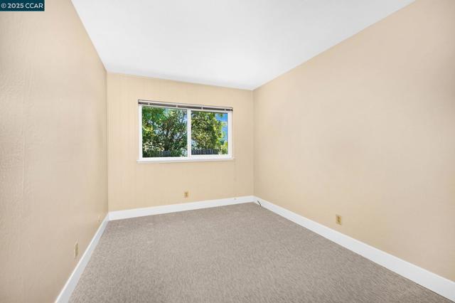 2848 Biddleford Dr, San Ramon CA: https://media.crmls.org/mediaz/60e8ea51-b2f2-49f5-9cec-35b562b16e78.jpg