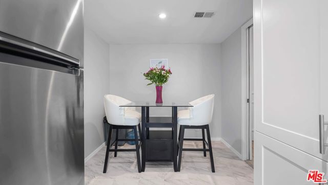 5870 Green Valley Circle, Culver City CA: https://media.crmls.org/mediaz/60eb137e-08a4-4b2a-8c24-5401e154e7de.jpg