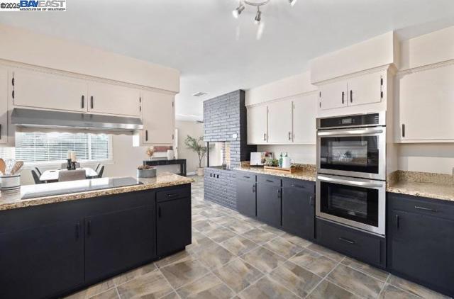 2567 Humboldt, San Leandro CA: https://media.crmls.org/mediaz/60eca672-a658-4864-ac76-ff313cf71424.jpg