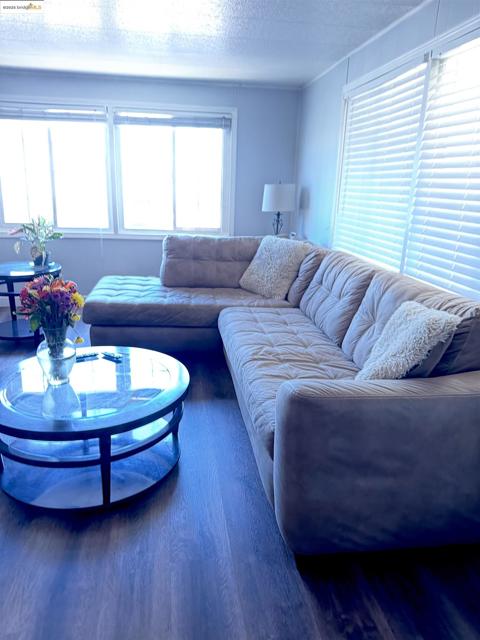 137 Zartop, Oakley CA: https://media.crmls.org/mediaz/60ed187a-9cb8-437e-a4ff-bbacff4865b6.jpg