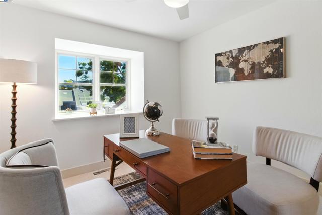 2673 Velvet Way, Walnut Creek CA: https://media.crmls.org/mediaz/60ee30ea-aeaa-43ad-952f-944d03af26ee.jpg