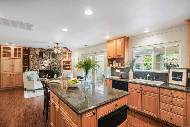 549 Eldorado Drive, Escondido CA: https://media.crmls.org/mediaz/60ee959e-f50a-45f5-88c8-dc16714ed294.jpg