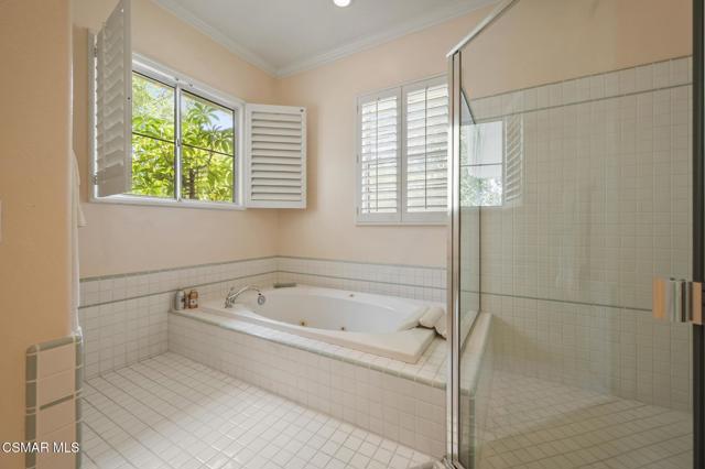 1662 E Janss Road, Thousand Oaks CA: https://media.crmls.org/mediaz/60f02b1e-3e4a-4d2c-9dad-850a6db58b12.jpg