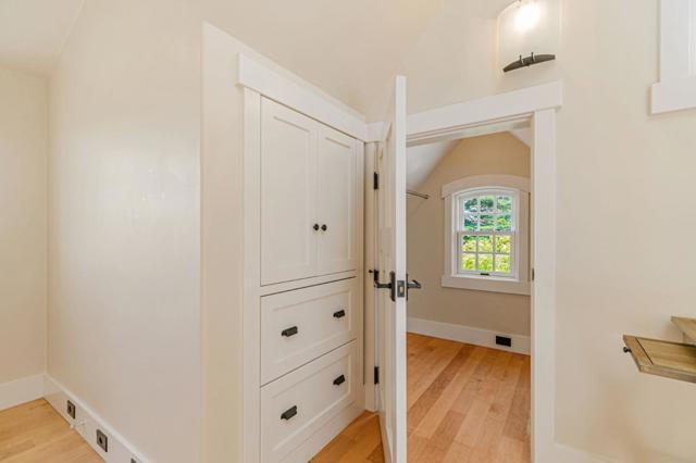 5005 Emerald Street, Capitola CA: https://media.crmls.org/mediaz/60f04696-20bc-4306-9b7c-9f941927e5c9.jpg