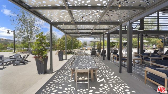 6 Alimon Street, Rancho Mission Viejo CA: https://media.crmls.org/mediaz/60f0dd10-9383-4c98-9197-d2e079ed27a0.jpg