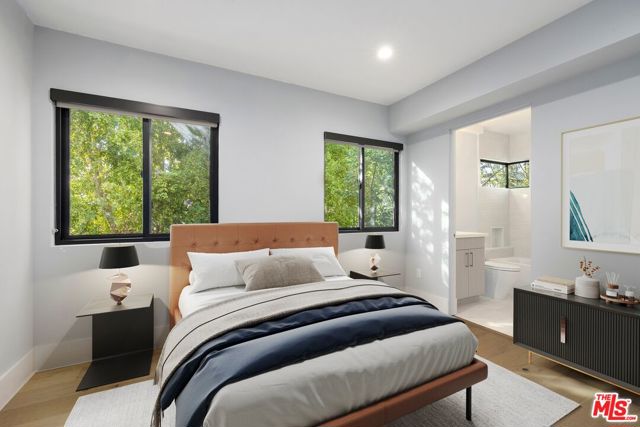 2012 Veteran Avenue, Los Angeles CA: https://media.crmls.org/mediaz/60f15ea0-5f52-4f7f-b844-d231eec40623.jpg