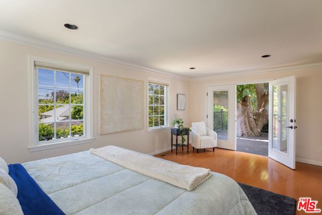 2249 Linnington Avenue, Los Angeles CA: https://media.crmls.org/mediaz/60f20da6-518e-4766-b922-0b5816a2f330.jpg
