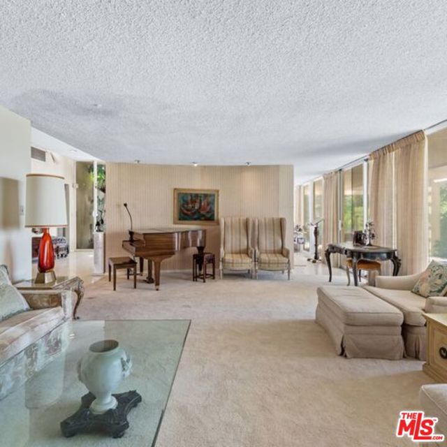 1945 Loma Vista Drive photo 4