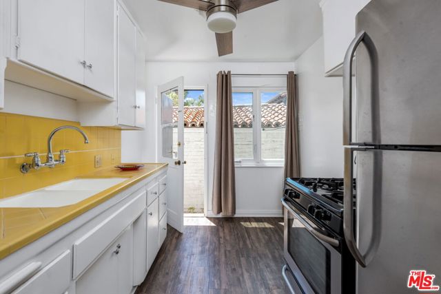Image 17 of 25 For 1477 Havenhurst Drive