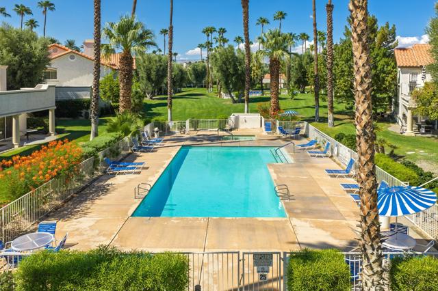 752 Vista Lago Drive N, Palm Desert, CA 92211