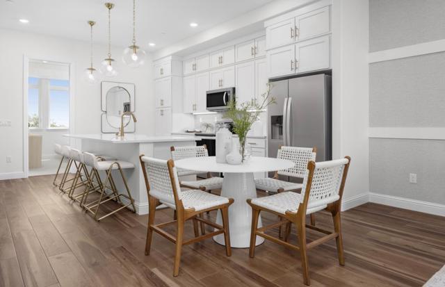 2419 Willow Drive, San Mateo CA: https://media.crmls.org/mediaz/60f5103a-6856-435b-850a-30751da1ac38.jpg