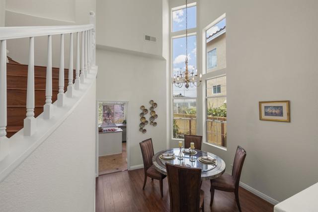 Detail Gallery Image 8 of 60 For 9432 Hito Ct, San Diego,  CA 92129 - 5 Beds | 3 Baths