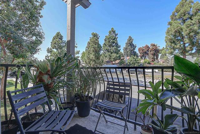 3615 Ash St, San Diego, California 92105, 2 Bedrooms Bedrooms, ,2 BathroomsBathrooms,Condominium,For Sale,Ash St,240021724SD