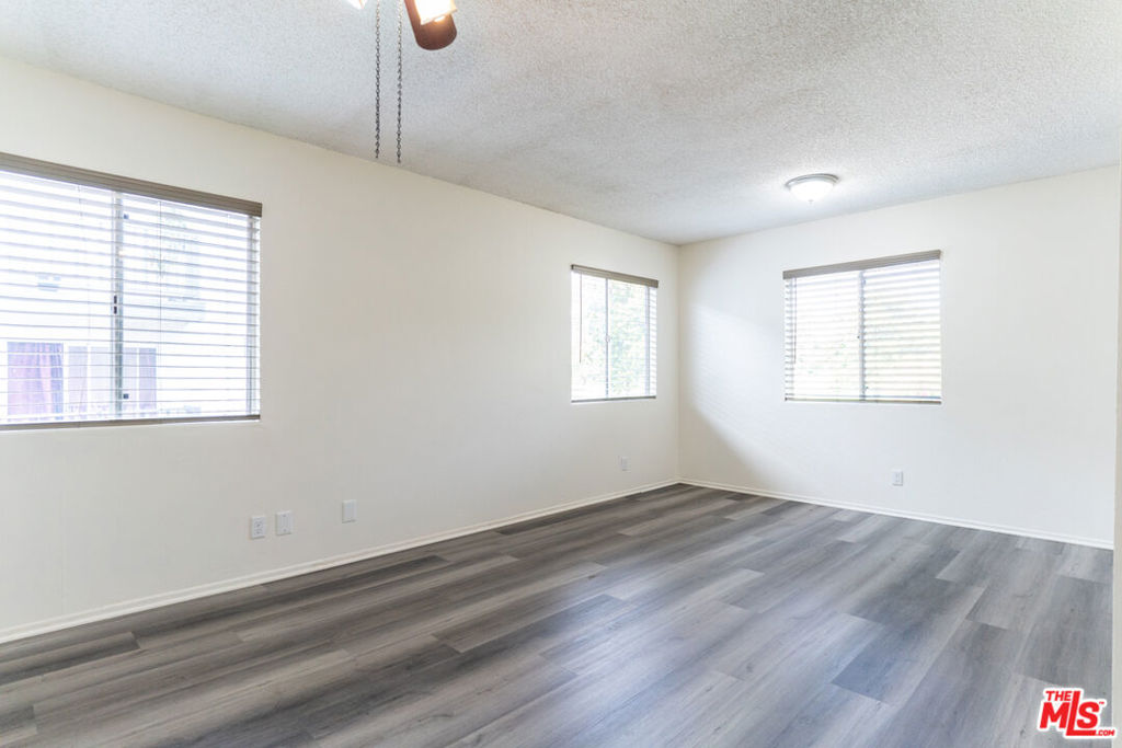 MLS #26875727 image #1