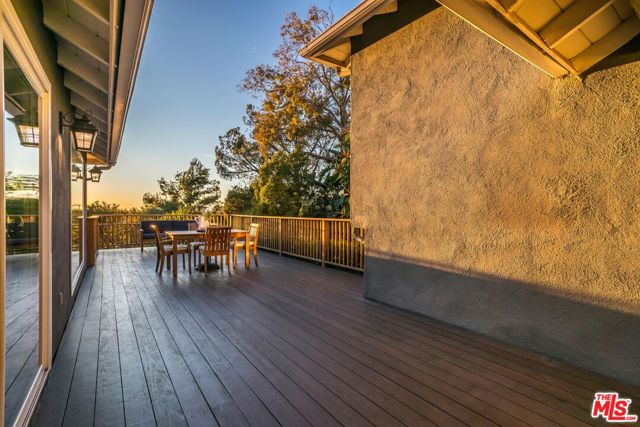 4015 Karelia Street, Los Angeles CA: https://media.crmls.org/mediaz/60f6c076-062c-40ed-a392-c2e9d9b46e73.jpg