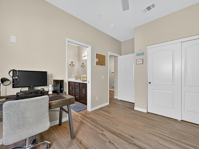 Image 14 of 40 For 64134 Van Horn Mountain Street
