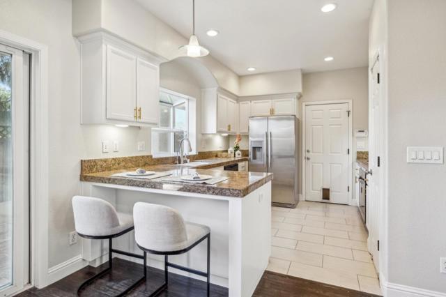 5588 Cedar Garden Court, San Jose CA: https://media.crmls.org/mediaz/60f72306-665f-4191-a609-1ca701b9a3bd.jpg