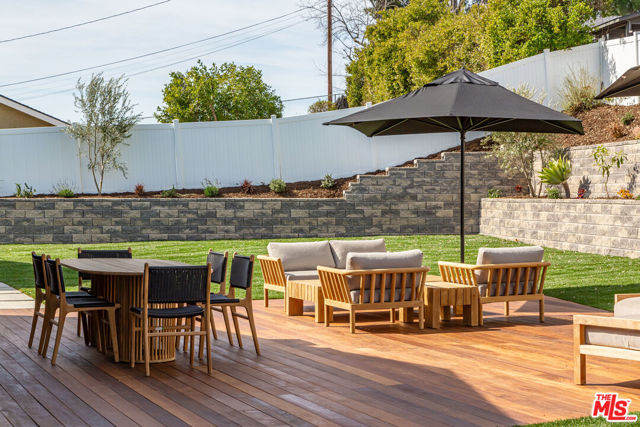 5259 Lewis Road, Agoura Hills CA: https://media.crmls.org/mediaz/60f80521-e788-4c67-b925-a74e92ae4ab5.jpg