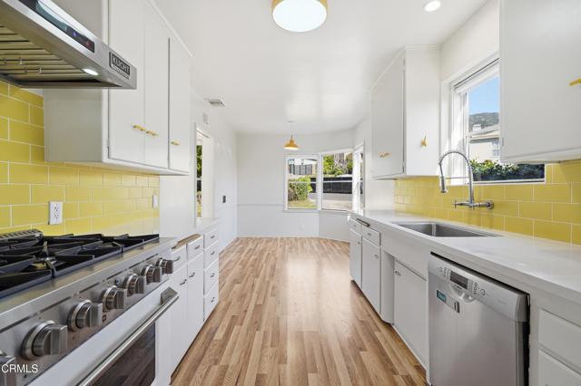 Detail Gallery Image 6 of 26 For 2938 Santa Carlotta St, La Crescenta,  CA 91214 - 2 Beds | 1 Baths