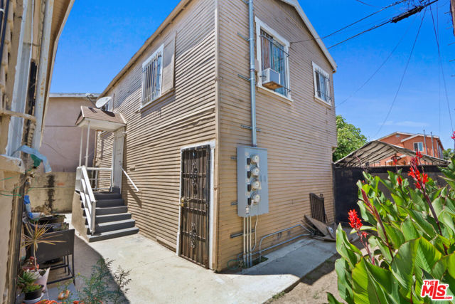 Image 3 for 965 W 47Th St, Los Angeles, CA 90037