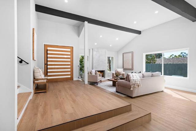 Detail Gallery Image 15 of 57 For 10594 Rookwood Dr, San Diego,  CA 92131 - 5 Beds | 3/1 Baths