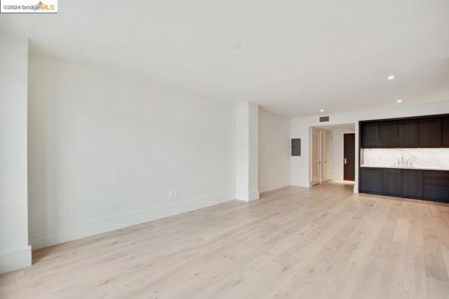 Image 24 of 28 For 1515 Union St  4f