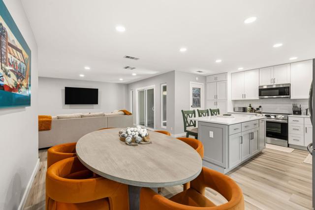 74370 Primrose Drive, Palm Desert CA: https://media.crmls.org/mediaz/60fc8f85-38ef-429e-ba8d-563b7ea3c5e7.jpg