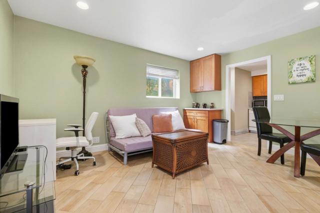 21564 Mary Alice Way, Los Gatos CA: https://media.crmls.org/mediaz/60fce02a-b24a-4671-8d76-2cf485b62e2b.jpg