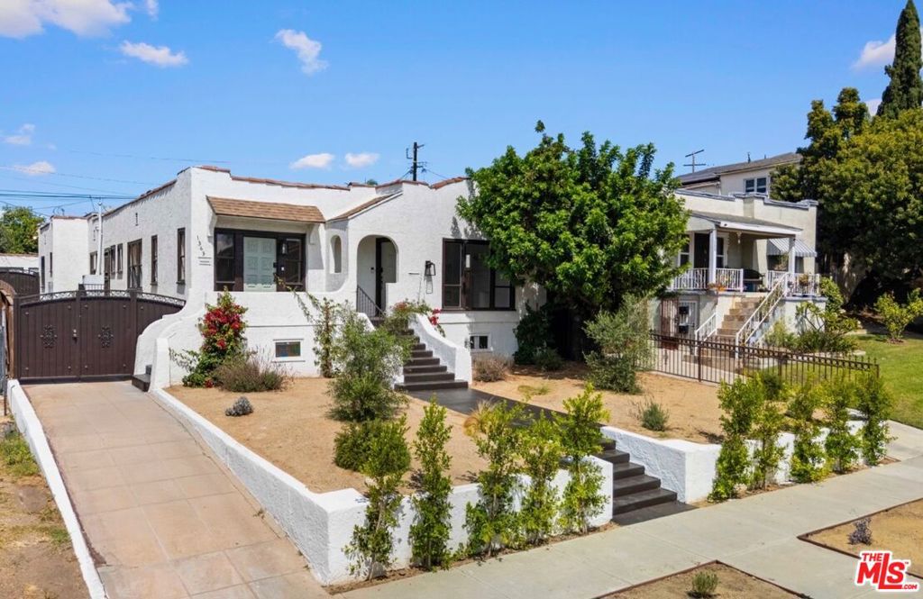 Multifamily at 1361 Keniston Avenue