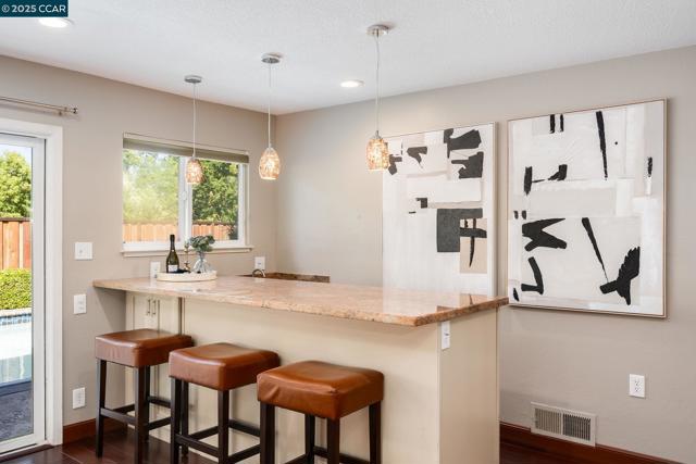 169 Larkwood Cir, Danville CA: https://media.crmls.org/mediaz/60fdb0ff-3d0f-415c-8c3c-c2ae2ef67b55.jpg