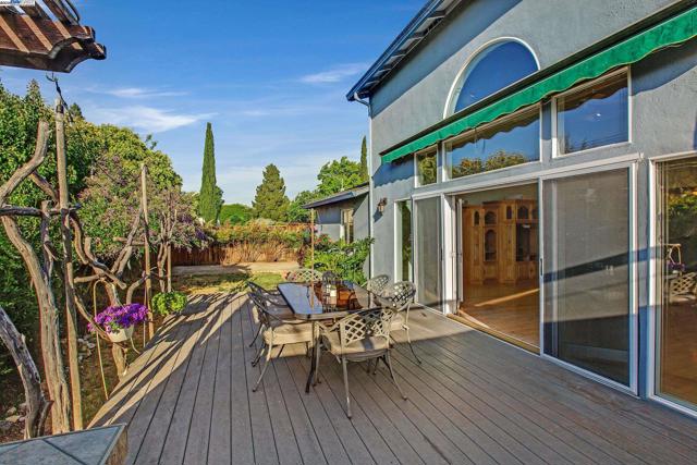 3171 Verdant Way, San Jose CA: https://media.crmls.org/mediaz/60fdc90d-47e6-4944-9ca4-c6d0be37f7c9.jpg