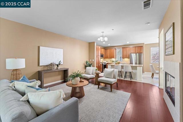 2201 Tsushima St, Hercules CA: https://media.crmls.org/mediaz/60fe2195-7417-4b8e-bc2e-6fb9cd0ca8d4.jpg