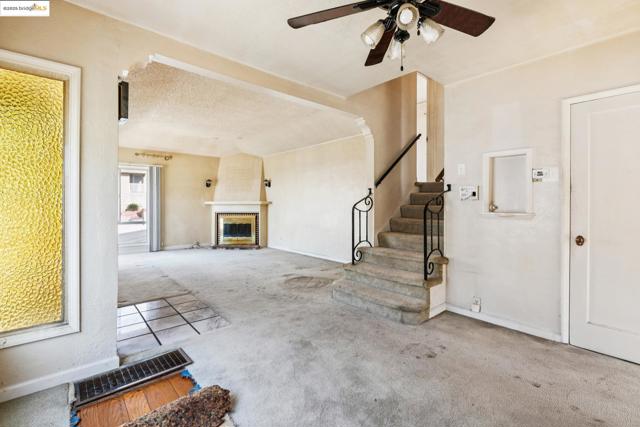 2570 99th Ave, Oakland CA: https://media.crmls.org/mediaz/60fe471b-dd53-494b-b21f-63d63d437b23.jpg