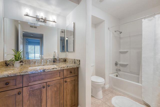 Detail Gallery Image 2 of 29 For 1010 E Washington Ave #73,  Escondido,  CA 92025 - 2 Beds | 1 Baths
