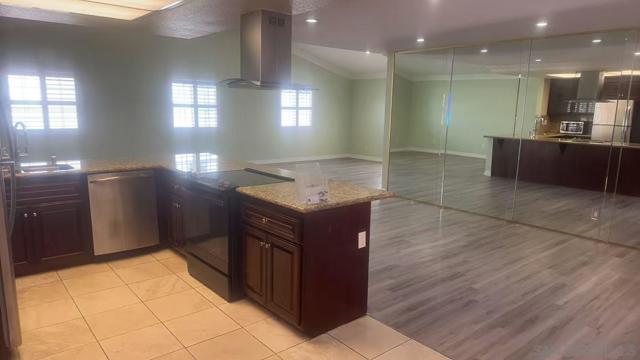 1095 Stillwell Ave, San Diego CA: https://media.crmls.org/mediaz/60ffbc32-cf2c-4bb0-bb1e-07a33ce23794.jpg