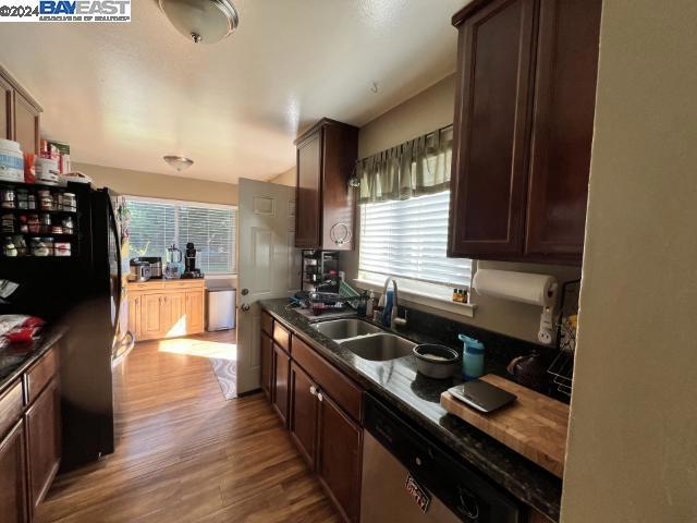 4219 Frizell Ave, Sacramento, California 95842, 3 Bedrooms Bedrooms, ,1 BathroomBathrooms,Single Family Residence,For Sale,Frizell Ave,41059036