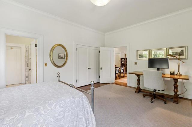 900 University Avenue, Palo Alto CA: https://media.crmls.org/mediaz/61015d76-9934-41db-981c-8245bcb69383.jpg