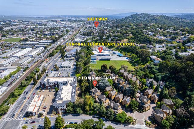 32 Loma Vista Lane, Belmont CA: https://media.crmls.org/mediaz/6101a021-7f24-441e-88e6-098f15a8c65d.jpg