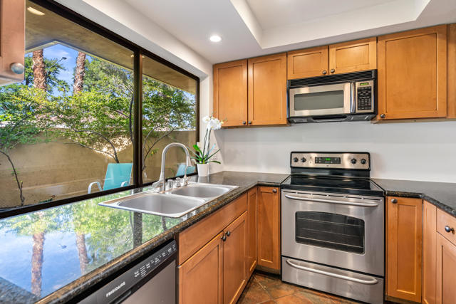 2501 N Indian Canyon Drive #631, Palm Springs, CA 92262